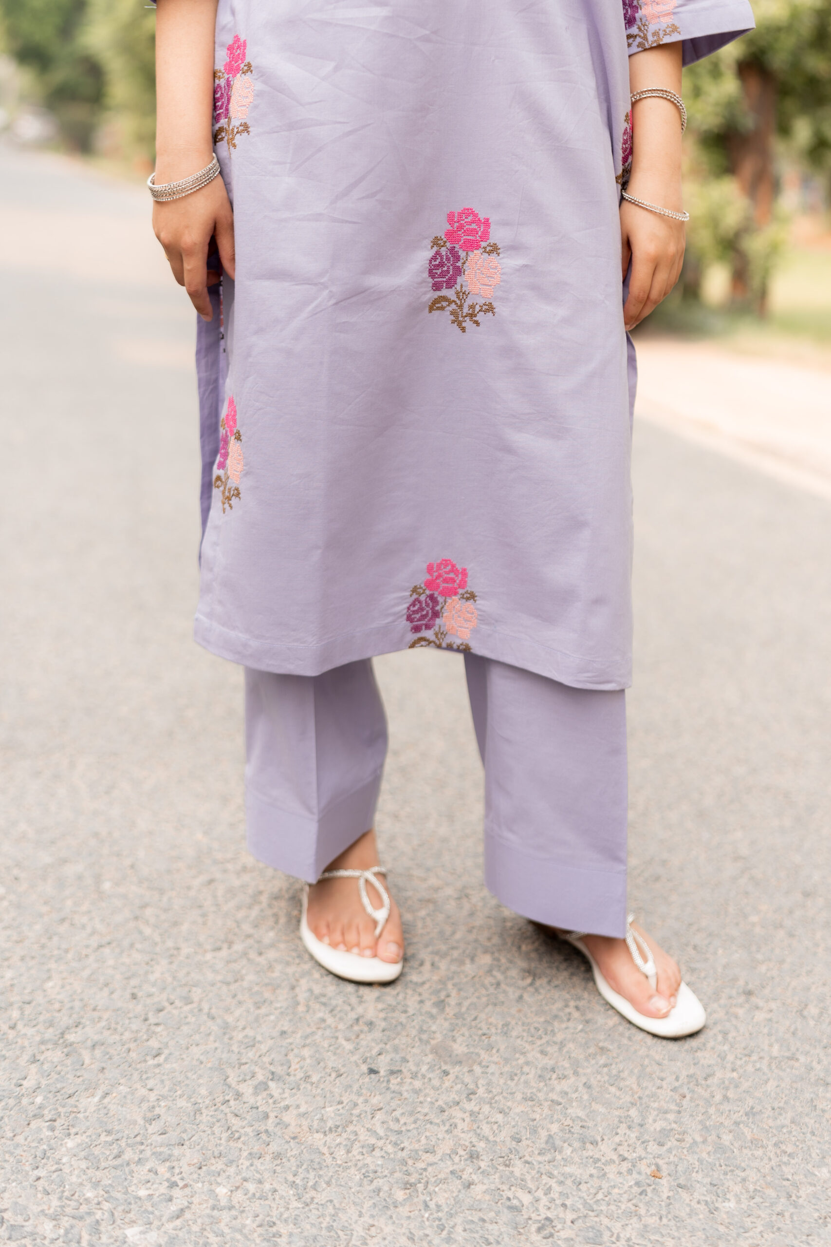 lilac bloom embroidered lawn 2 piece lilac bloom embroidered lawn 2 piece